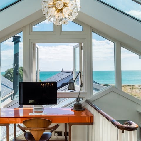 Try to stay motivated in the spectacular office