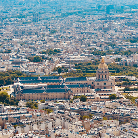 Take some photos of the stunning Les Invalides nearby