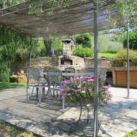 Enjoy outdoor dining in the beautiful shady gardens