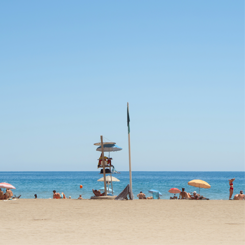 Reach the beach in just fifteen minutes