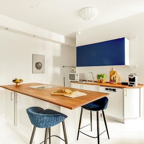 Pull up a stool and enjoy Danish pastries around the breakfast bar