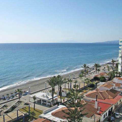 Stay in the heart of Torrox Costa – just a five-minute walk away from Playa del Peñoncillo