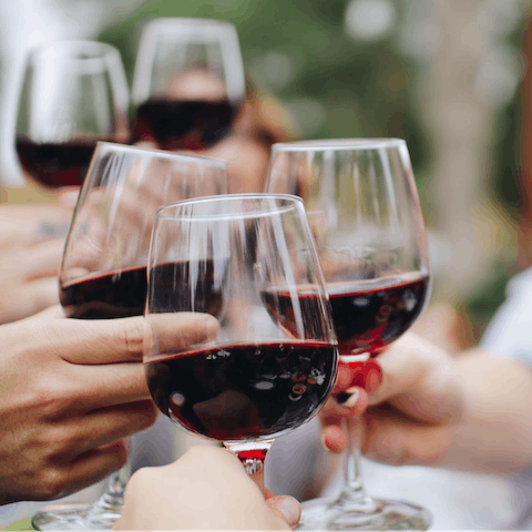 Try the local cuisine at the number of restaurants and bars nearby