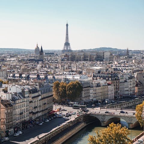 Stay in the heart of the 2nd arrondissement of Paris