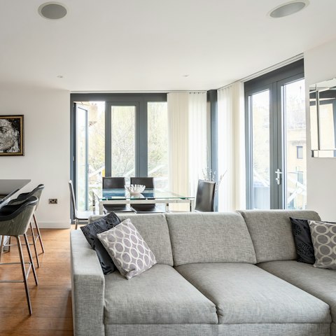 Enjoy lazy evenings at home or head to a local restaurant