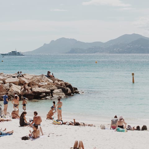 Take a stroll down to Plage de la Gaillarde where you can spend sun-drenched days in the surf