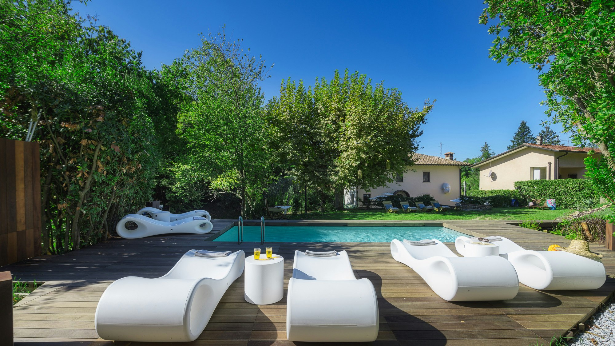 Poolside Prosecco