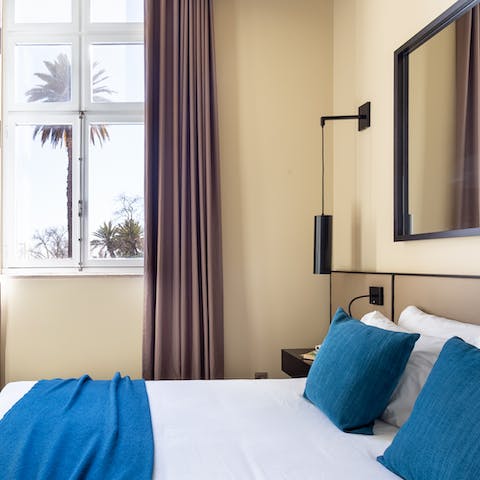 Wake up to palm -fringed views of your Cais do Sodré neighbourhood