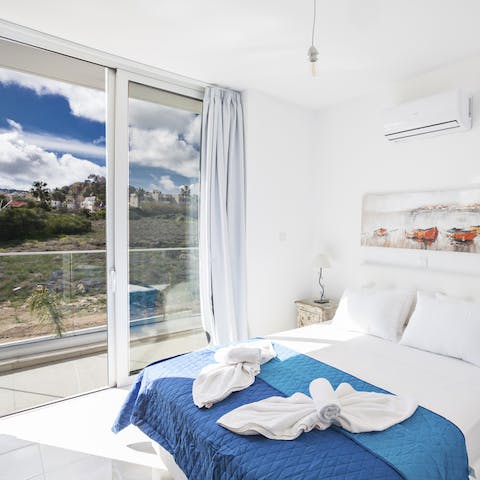 Doze off by views of the rustic landscape