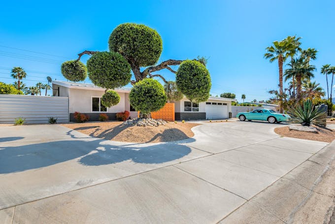 Topiary Springs