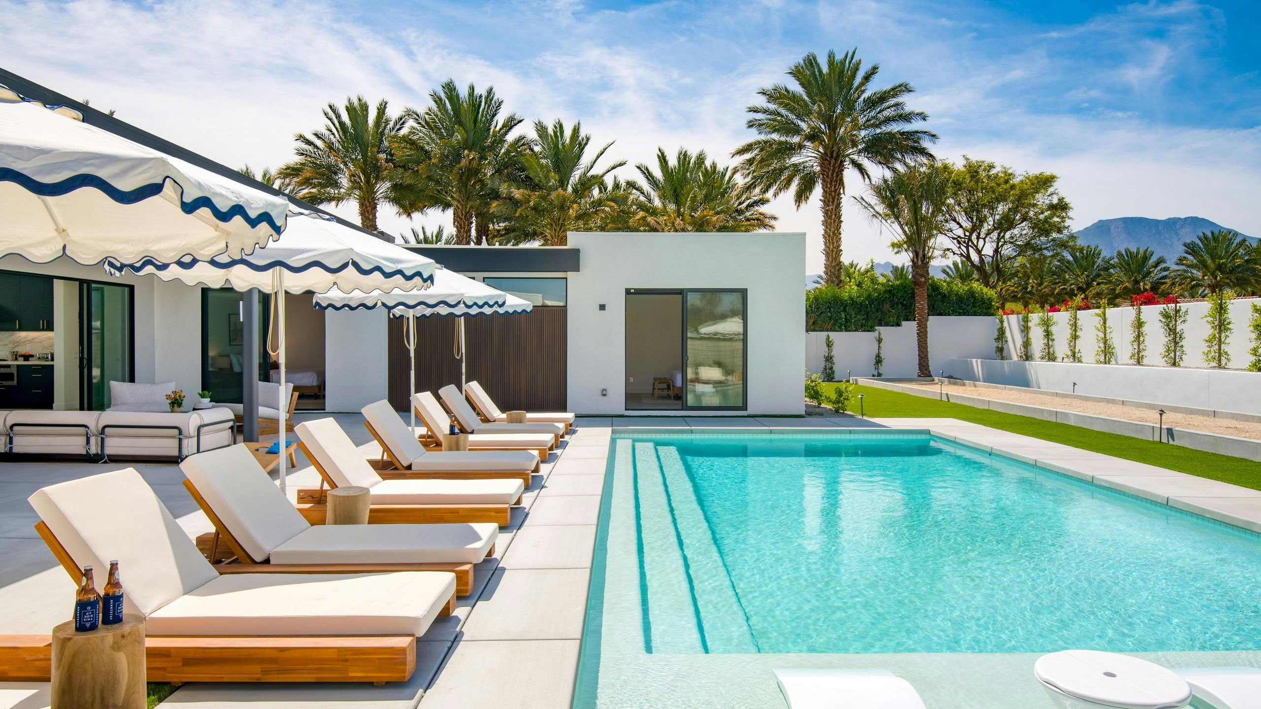 Palms in Trio