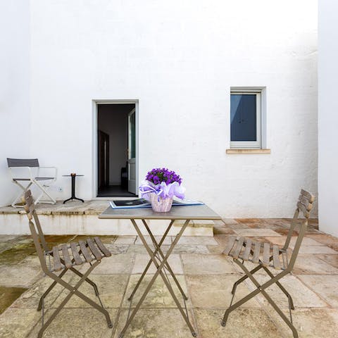 Enjoy your breakfast alfresco each morning on the patio