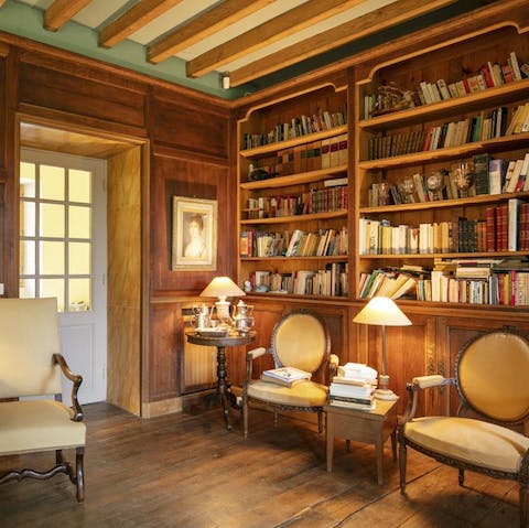 Hide in the library while the others explore the Loire region
