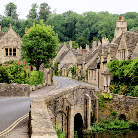 Drive twenty-five minutes to Burford, the heart of the Cotswolds