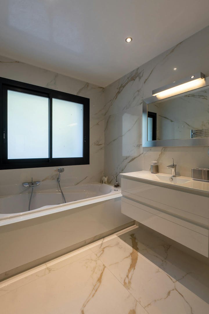 Bathroom photo