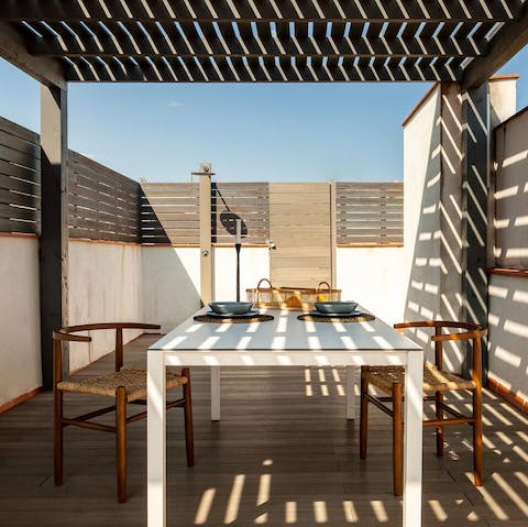 Serve a delicious alfresco dinner out on the terrace