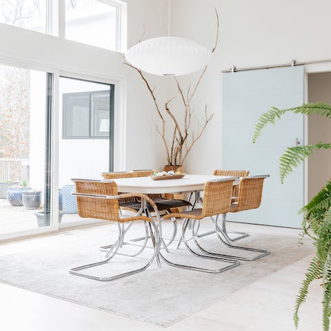 Host a glamourous dinner party, everyone's invited
