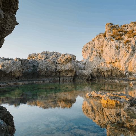 Take a dip in the rocky pools of Piscina di Venere, 7km away