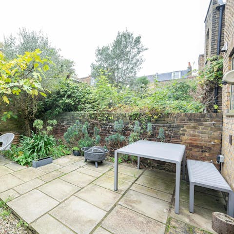 Take your favourite evening drinks into the garden
