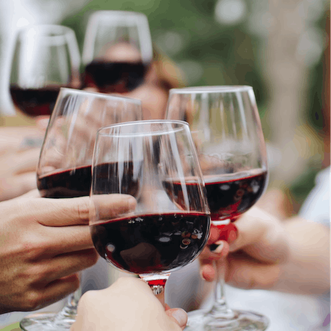 Organise wine tastings, cooking classes and other extras with your host
