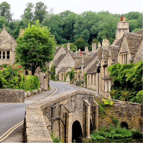 Explore the Cotswolds' picturesque villages