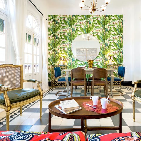 Enjoy the striking and elegant décor of this unique apartment