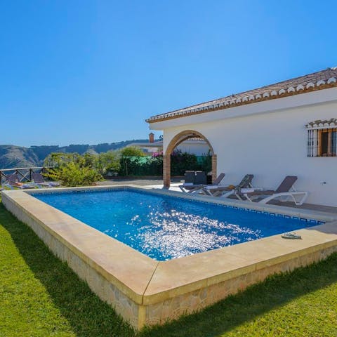 Make a splash in the sparkling swimming pool on hot days