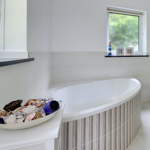 Sink into the luxurious corner bath