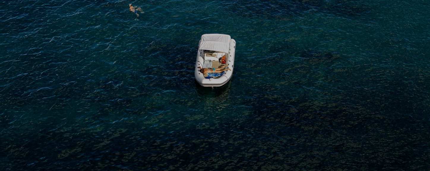 Subscribe banner travel scenery